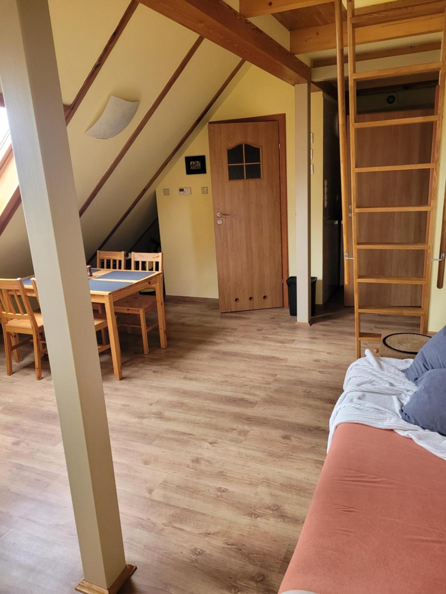 Apartamenty Na Poddaszu Bierdzany 외부 사진